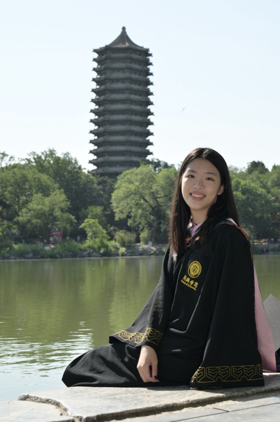 Sally 的北京大学毕业留影